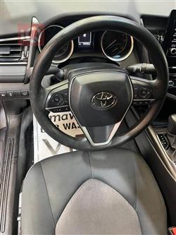 تۆیۆتا کامری